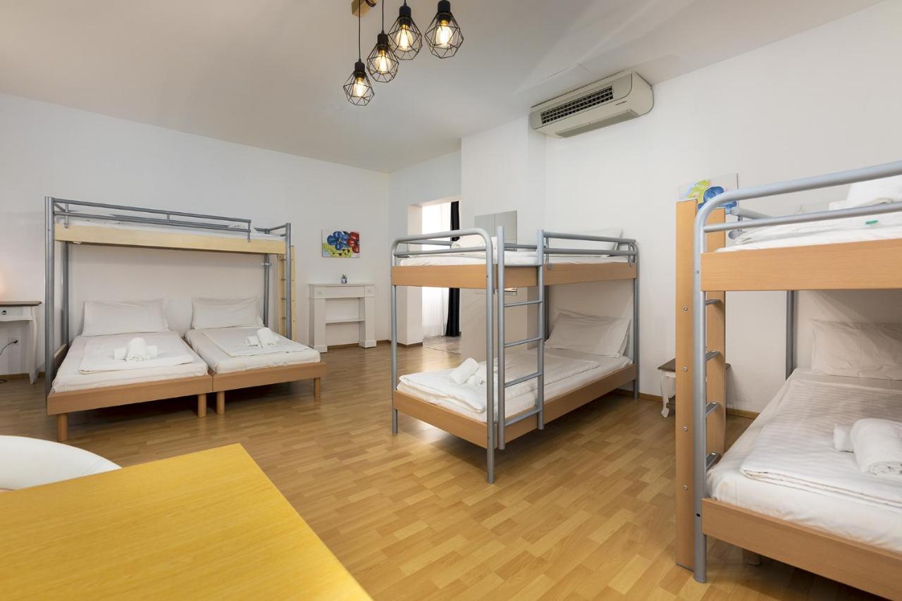 Guesthouse Lugano Apartments By Lr ภายนอก รูปภาพ