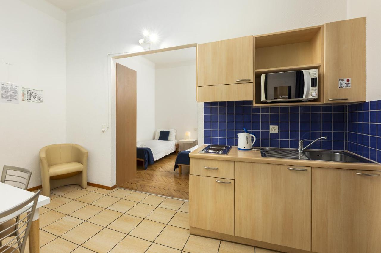 Guesthouse Lugano Apartments By Lr ภายนอก รูปภาพ
