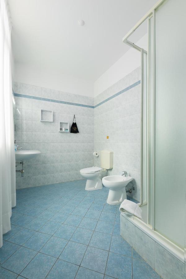 Guesthouse Lugano Apartments By Lr ภายนอก รูปภาพ