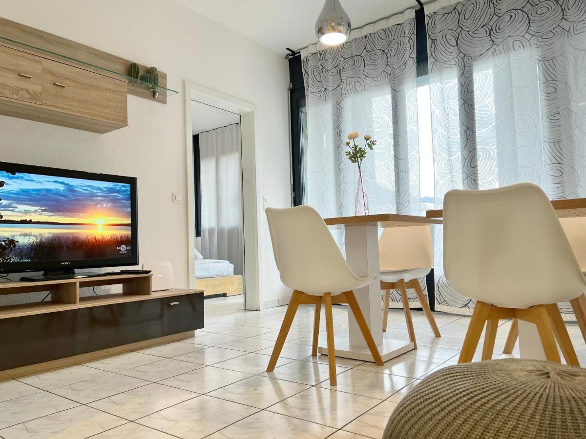 Guesthouse Lugano Apartments By Lr ภายนอก รูปภาพ